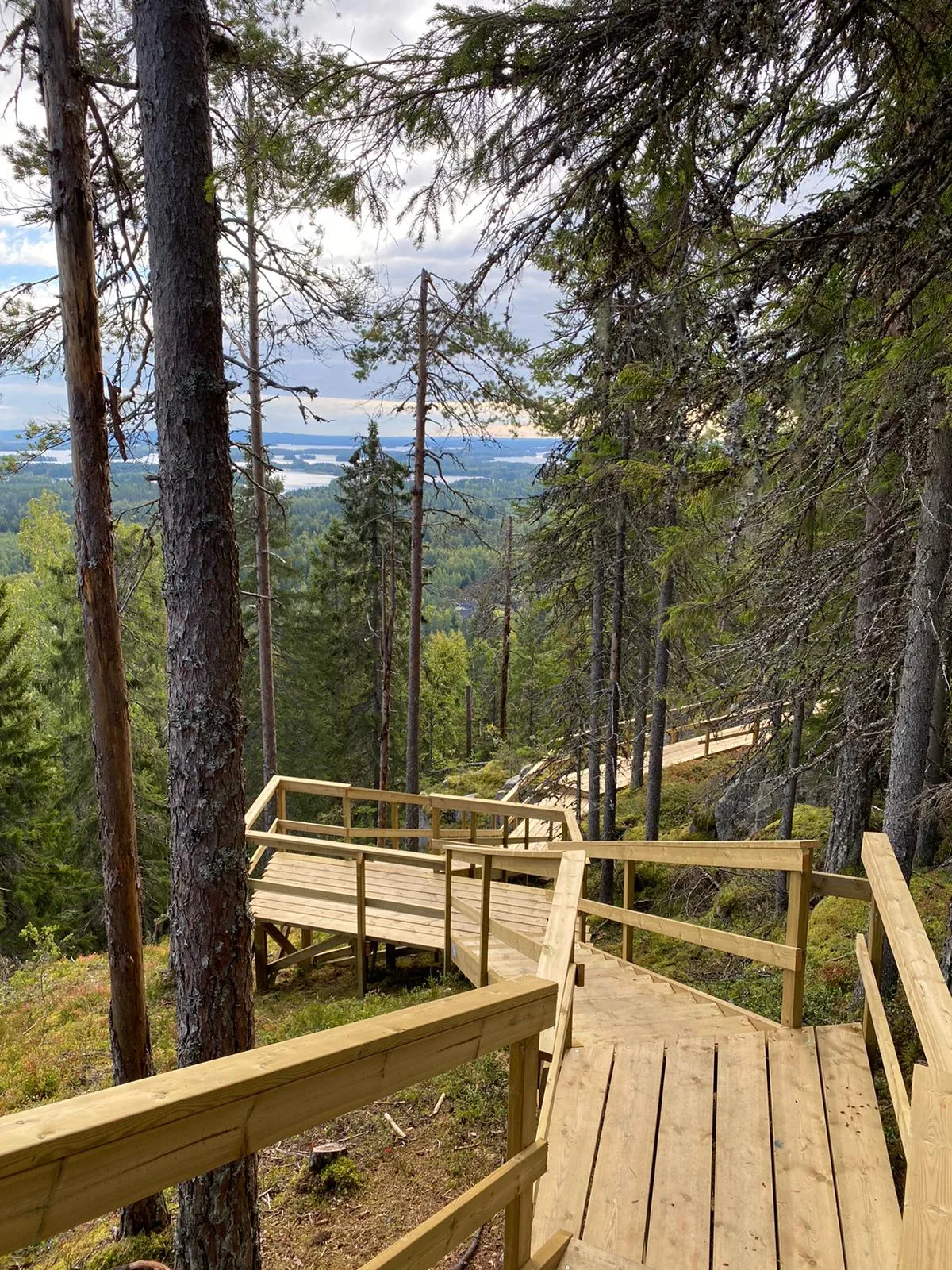 In Tahko, you can hike along guided trails.