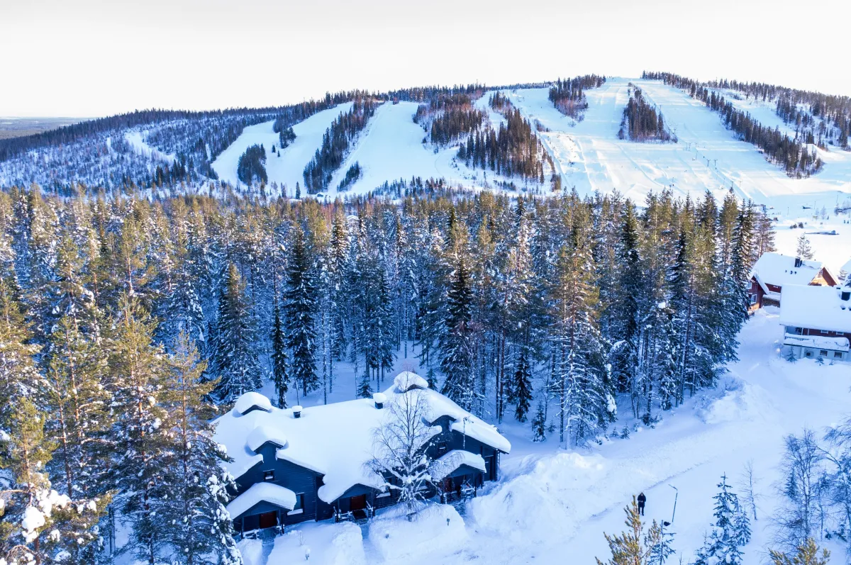 Ukkohallan rinteet talvella